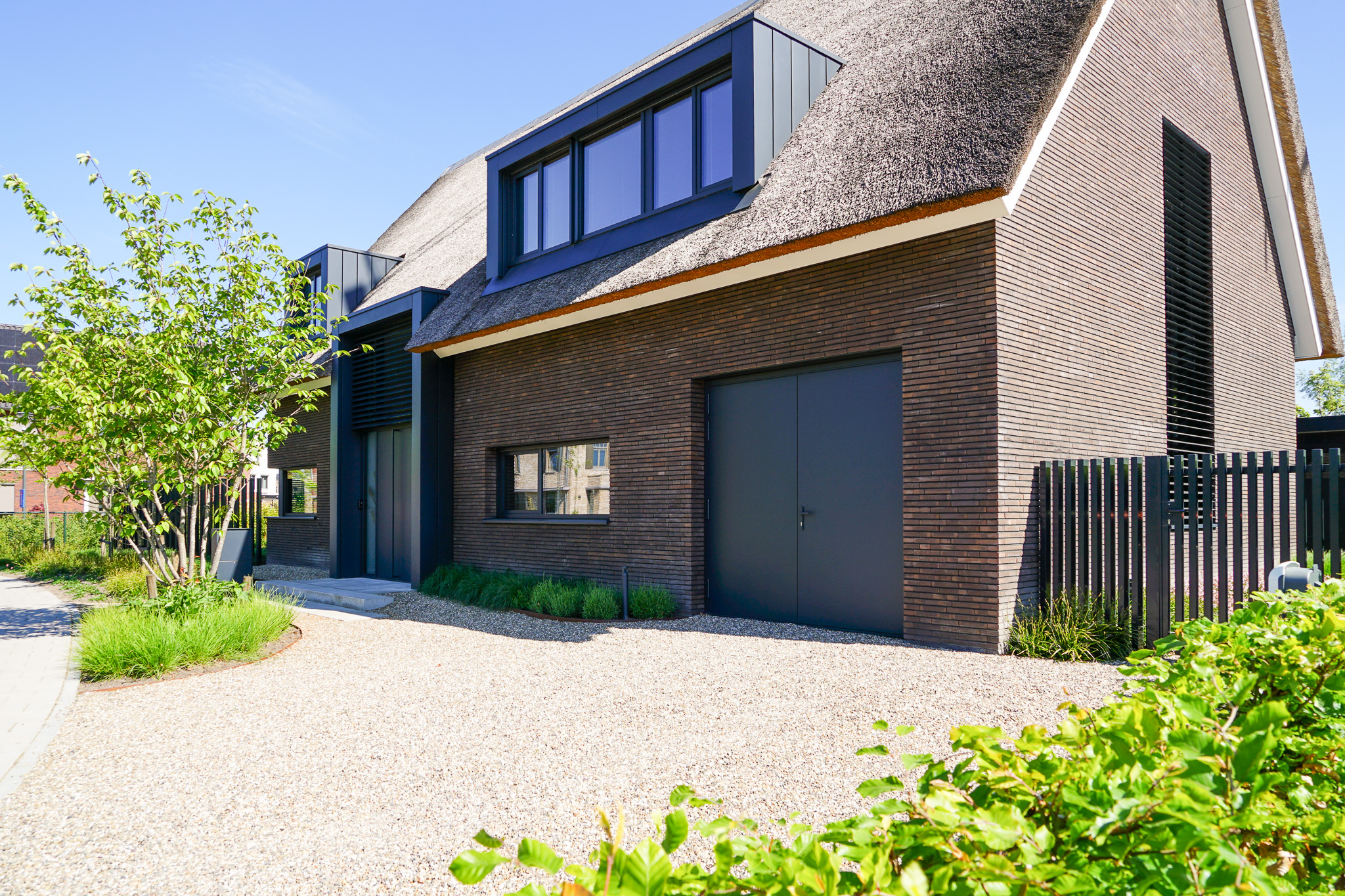 modern-landelijke-woning-aluminium-kozijnen-8